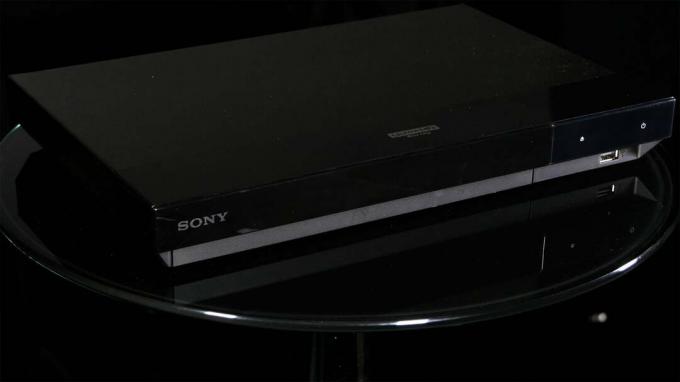 „Sony UBP-X700“