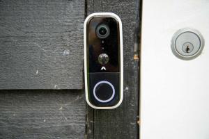 Abode Wireless Video Doorbell Review: Ένα αξιοπρεπές οικονομικό κουδούνι