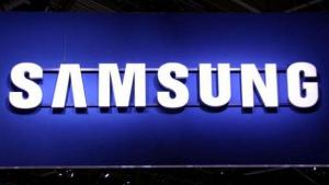 Samsung lisää polttoainetta iPhone 8 OLED -näytön tuleen, jossa on kommentti
