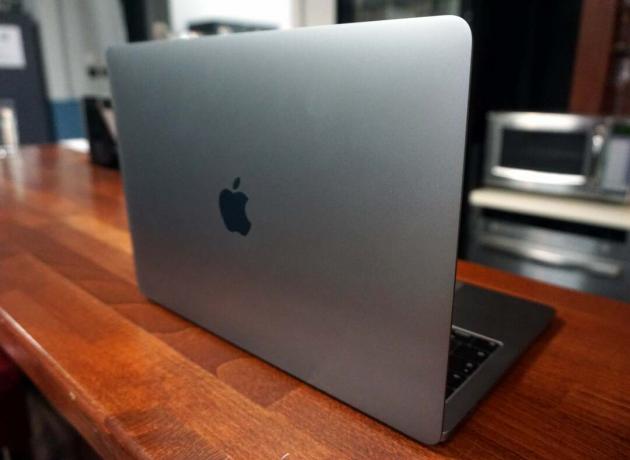 Apple MacBook Pro 2018 13 inch