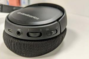 SteelSeries Arctis 1 Wireless Gaming Headset recensie