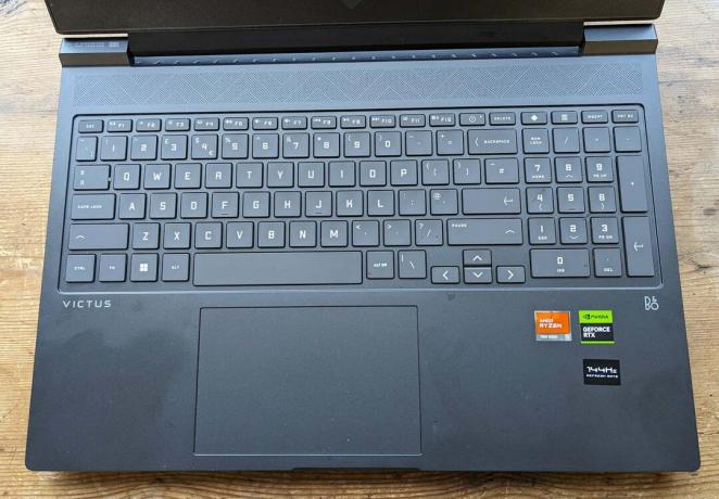 HP Victus 16 klaviatuur ja puuteplaat