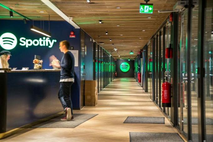 A Spotify beállította az eredeti podcast stúdiót