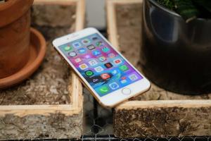 Apple jaunina savas remonta aizdevuma vienības uz iPhone XR