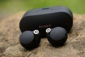 Luați Sony WF-1000XM4 cu o reducere de 20% în această Black Friday