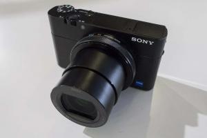 Recenze Sony RX100 V