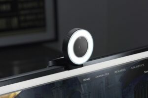 Economisiți 49% la camera web de streaming Razer Kiyo Full HD cu lumină de umplere