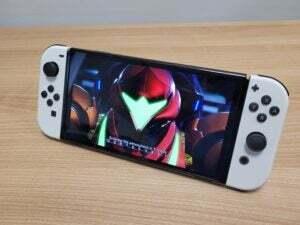 Nintendo Switch OLED är tillbaka i lager med Metroid Dread-paket