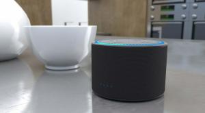 Hoe Amazon Echo Dot of Google Home in draagbare luidsprekers te veranderen