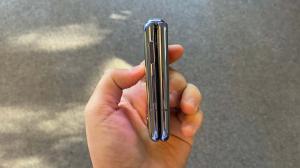 תכונות ה- Galaxy Z Fold 3 אושרו באמצעות רישום FCC