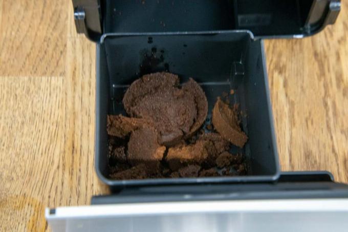 Beko Bean To Cup kafijas automāts CEG5301 izmantoja kafijas biezumus