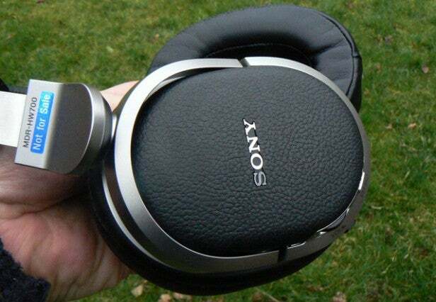 Sony HW700 kõrvaklapid