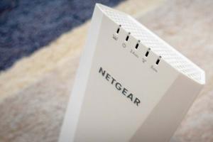 Netgear Nighthawk X4S háromsávos Wi-Fi Range Extender áttekintés