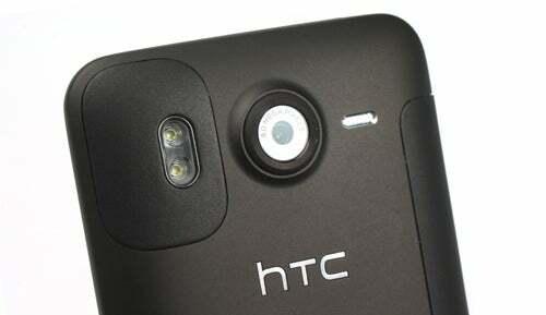 HTC Desire HD kameras objektīvs