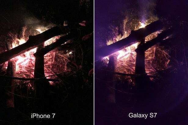 iPhone 7 против костра Galaxy S7