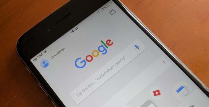 Google plača izjemno bogastvo, da ohrani Iskanje na iPhoneu
